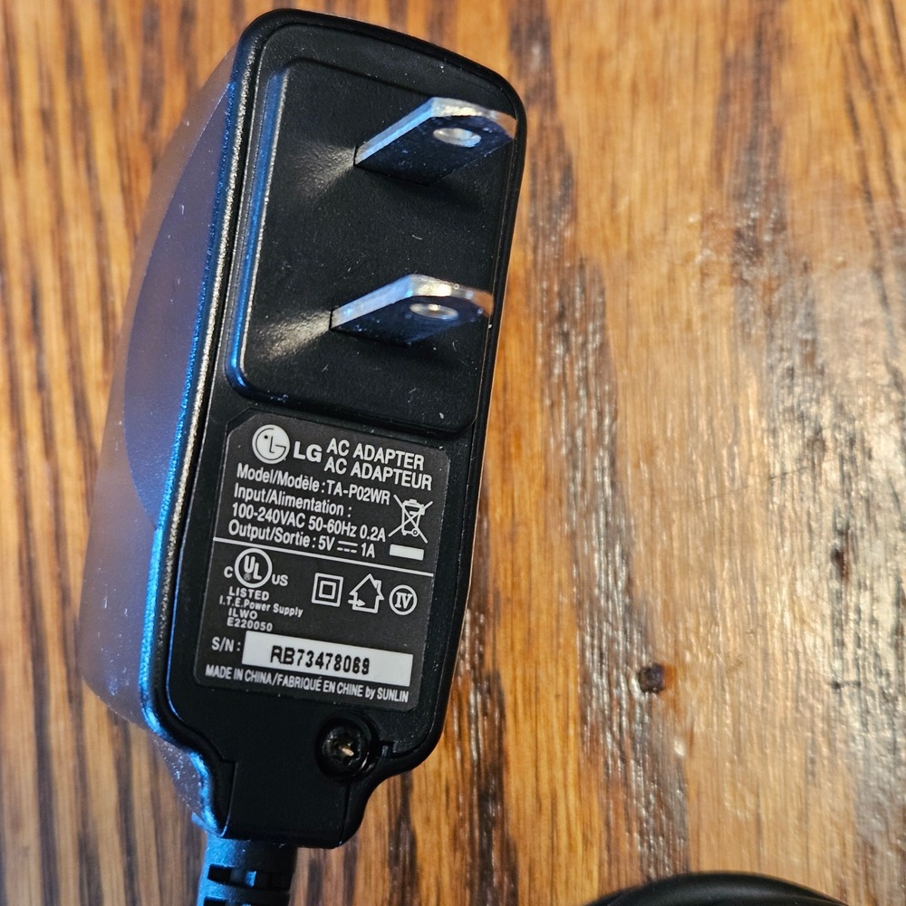 LG AC Adapter‎ TA-P02WR Wall Charger 5V 1A Proprietary Connector Black